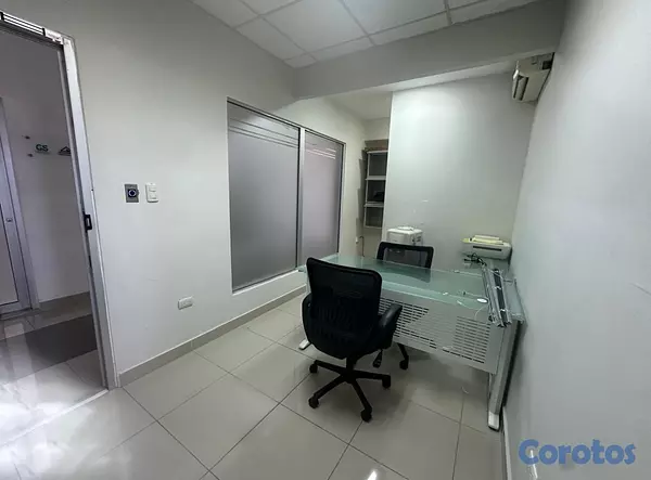 oficinas y locales comerciales - Local en Evaristo morales  7