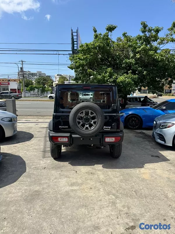 jeepetas y camionetas - Suzuki Jimny GLX 2026 5 Puertas 0KM 7