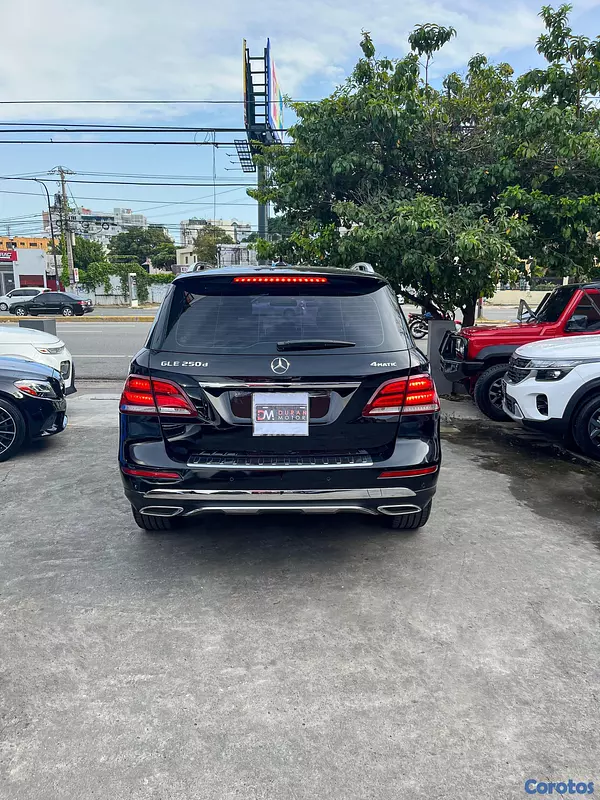 jeepetas y camionetas - Mercedes Benz GLE-250D 4Matic 2017 7