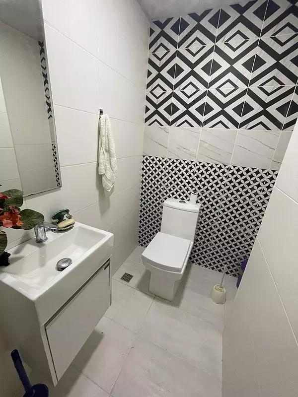 apartamentos - Apartamento en Evaristo Morales, 2do piso de 176.14 Mts 
 3 Hab 
USD: 280,000 7