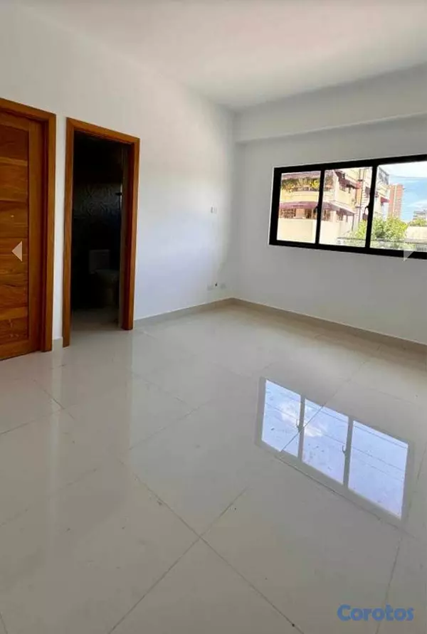 apartamentos - Moderno apartamento 3 hab. con balcón — 151 m² | M 8