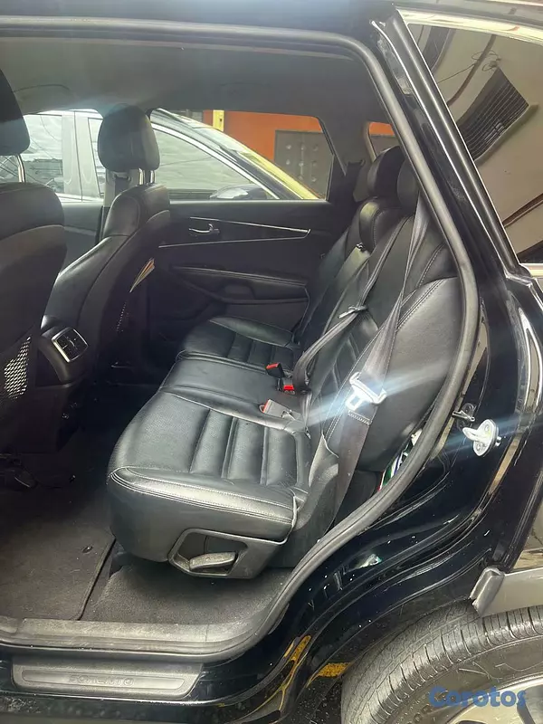 jeepetas y camionetas - KIA SORENTO LX 2016 4