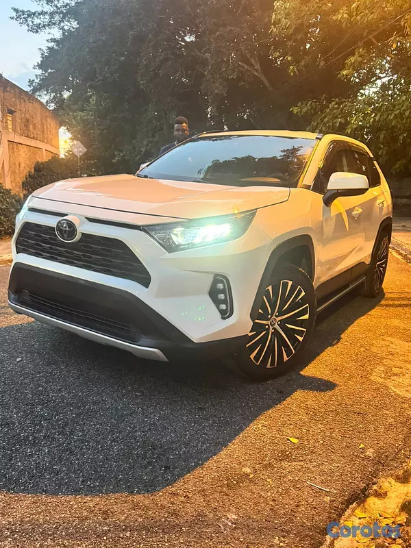 otros vehiculos - Toyota Rav4 Le Plus 2021 3