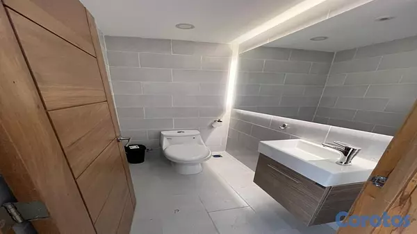 apartamentos - Apartamento en renta ubicado en Naco 5