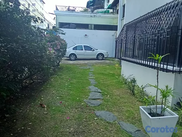 apartamentos - Apartamento en Alquiler en Bella Vista – Primer Piso.
 11