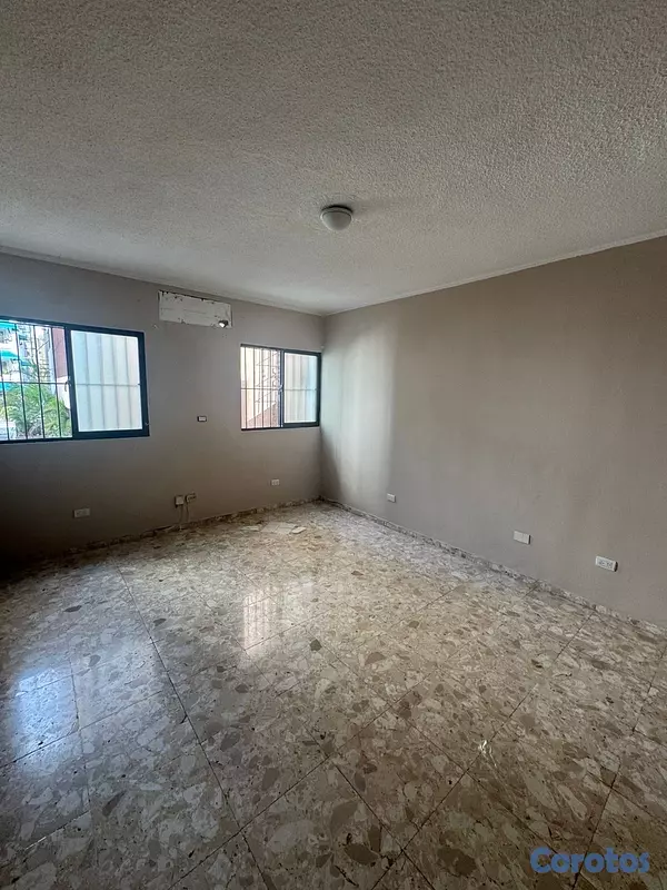 apartamentos - alquiló cacicazgo misma enrriquillo tres habitaciones dos baños parqueo servicio 17