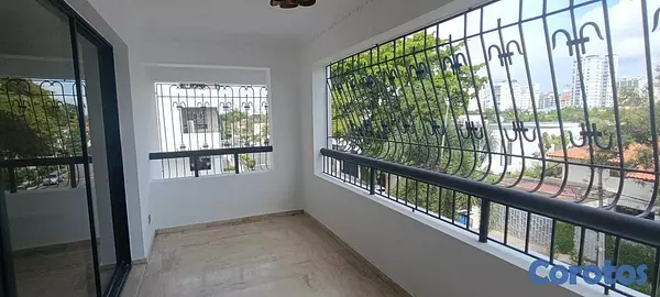 apartamentos - BELLA VISTA EXCELENTE APARTAMENTO CLASICO 240mts 3