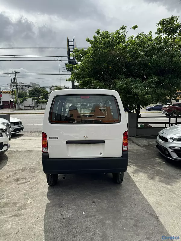 jeepetas y camionetas - Suzuki EECO 2026 0KM 8