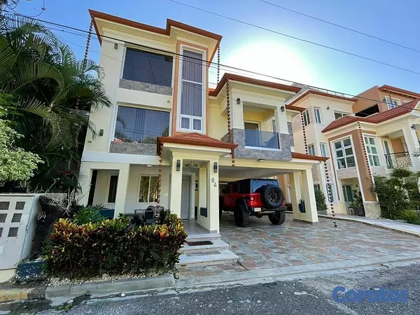 casas - Exclusiva casa en venta ubicada en el residencial  6