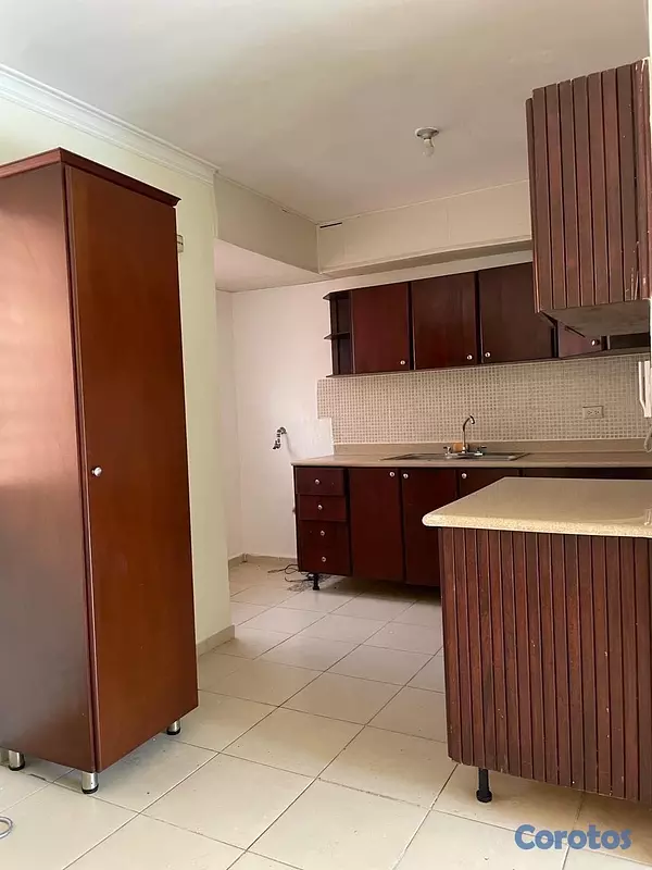 apartamentos - Av. Republica de Colombia apto en venta de 3 habs,2 parqueos RD$5,600,000 4
