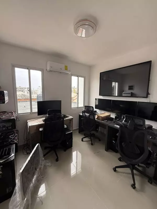 casas - Vendo Casa en San Isidro  8
