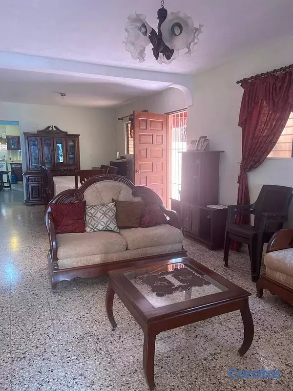 casas - Casa de 6 habitaciones 2 baños en venta en El Mill 6