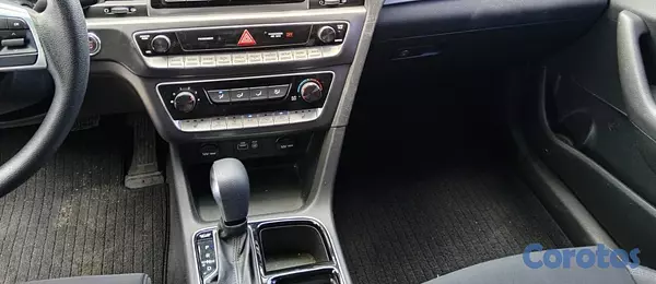 carros - HYUNDAI SONATA NEW RISE 2018 NEGRO GASOLINA 11