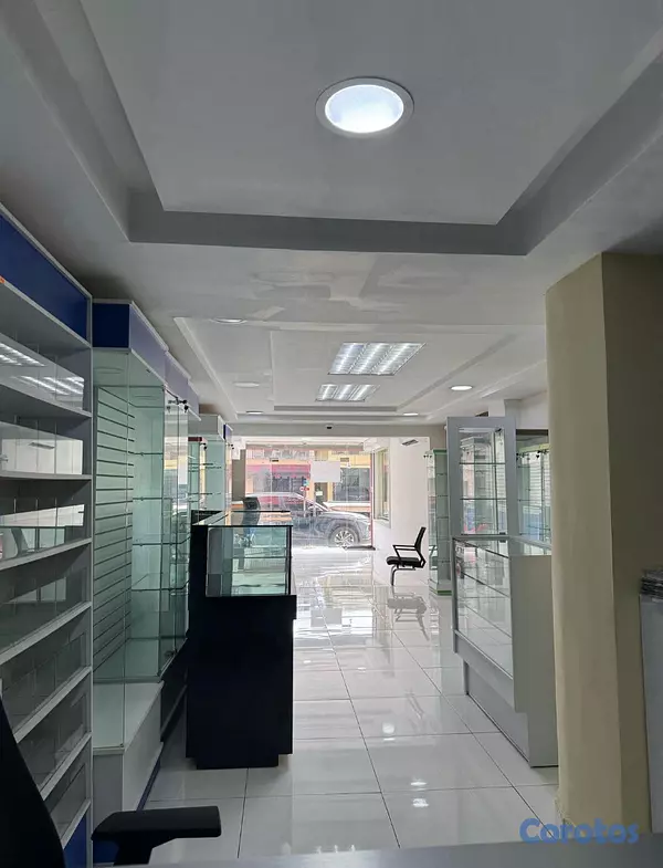 oficinas y locales comerciales - se alquila local  3