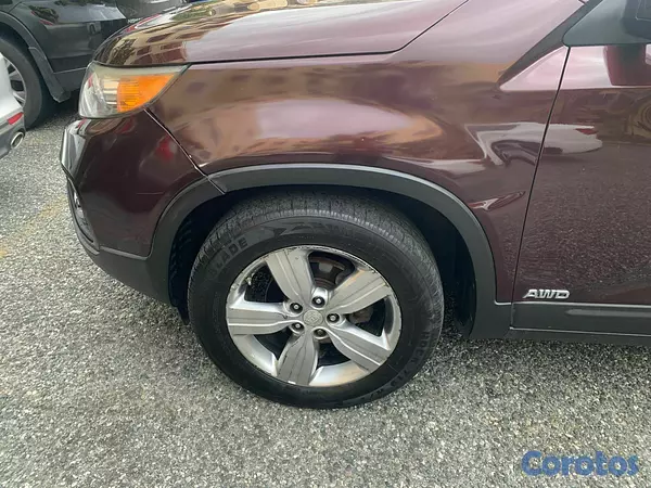 jeepetas y camionetas - Kia Sorento EX 2012 RD$ 500,000 1