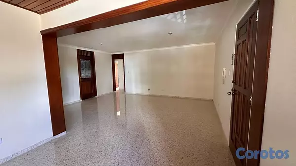 apartamentos - Alquiler Apartamento de 3 Habitaciones, Bella Vist 2