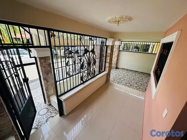 casas - CASA EN VENTA  EN SANTIAGO DE LOS CABALLEROS EN LA URBANIZACIÓN REAL  2