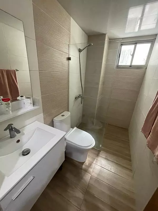 apartamentos - Apartamento en Evaristo Morales, 2do piso de 176.14 Mts 
 3 Hab 
USD: 280,000 9