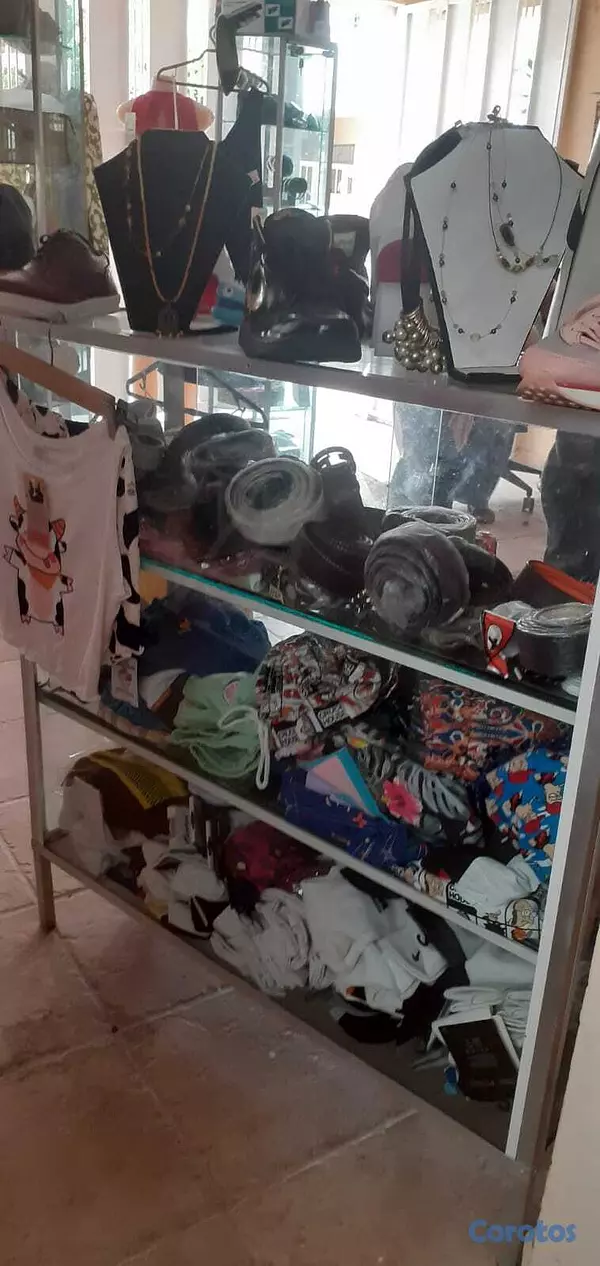 negocios en venta - Venta de tienda boutique surtida 3