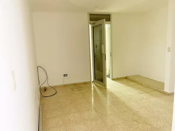 oficinas y locales comerciales - Local en bella vista  2