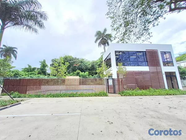 penthouses -  Beachfront 2-Level Penthouse | 4BR | Ocean View  5