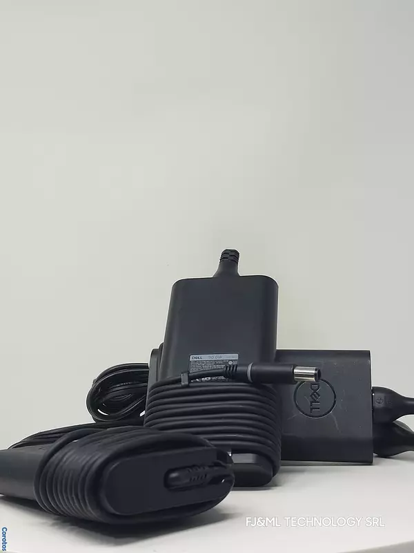 computadoras y laptops - Cargador Dell 90W 19.5V 4.62A conector 7.4mm 3