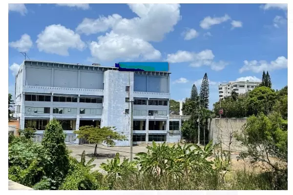 oficinas y locales comerciales - Alquilo Local 5,640 mts Santiago de los Caballeros 6