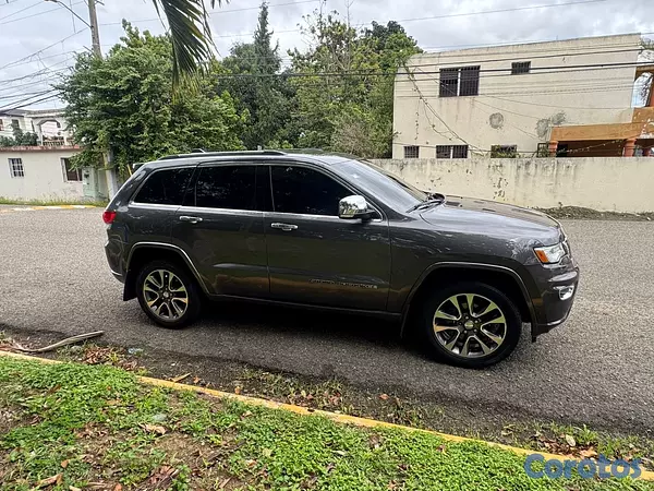 jeepetas y camionetas - Jeep cherokee  9