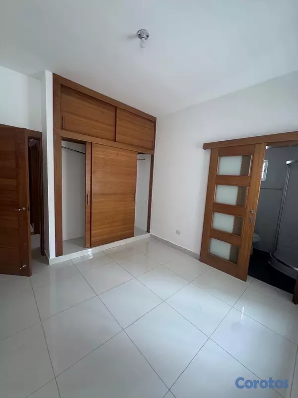 apartamentos - Amplio Apartamento en Alquiler – Mirador Sur.
 14