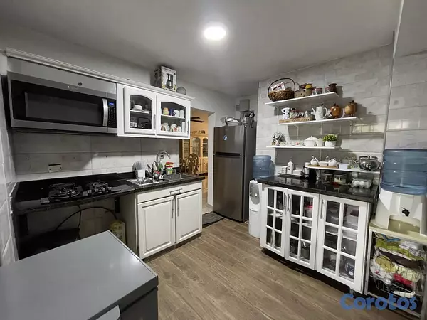 casas - Casa de 3 habitaciones en Venta en el Corazón de E 8