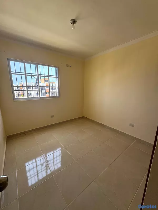 apartamentos - venta de apartamento 4to piso 90mts con 2 parqueos autopista de san isidro  3