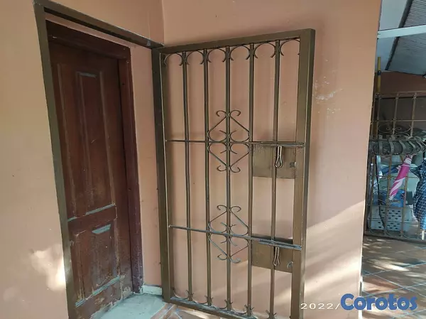 herramientas, jardines y exterior - PUERTA DE HIERRO DE 30" DE ANCHO 2
