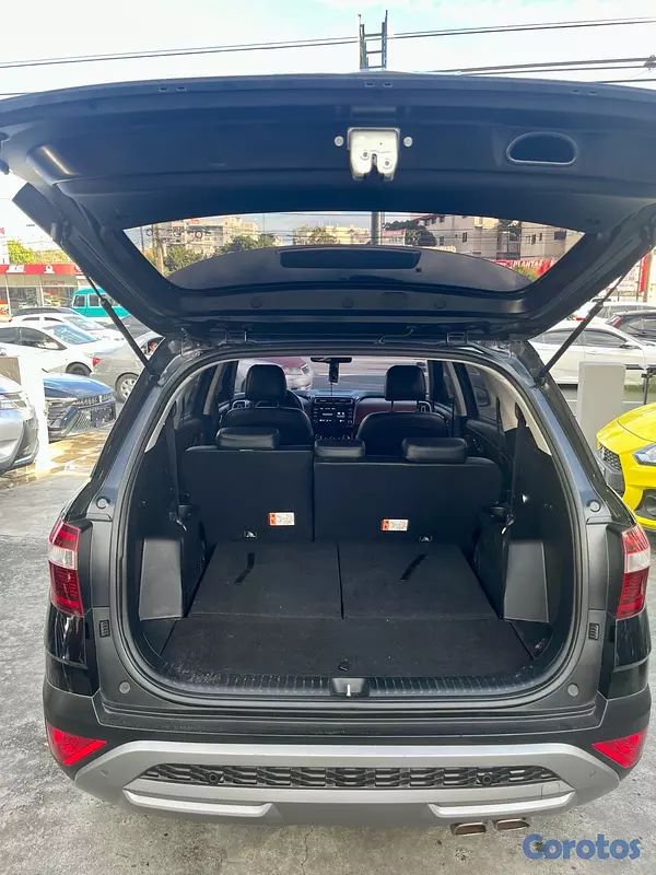 jeepetas y camionetas - Hyundai Cantus LUX 2022 12