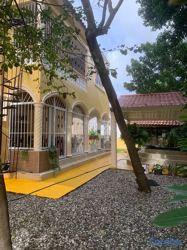 casas - Vendo Amplia Casa en Alameda, Santo Domingo  8