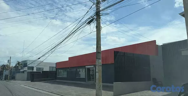oficinas y locales comerciales - Amplio local comercial en alquiler los prados 4