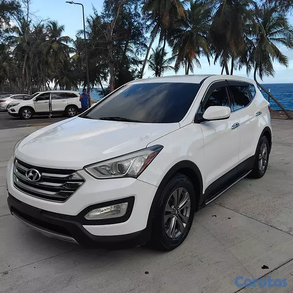 jeepetas y camionetas - Hyundai Santa Fe año 2016 6