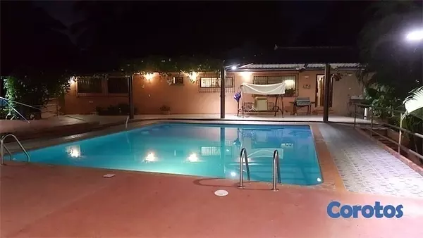 casas vacacionales y villas - Villa en San Cristobal: "Estancia El Retiro" 1