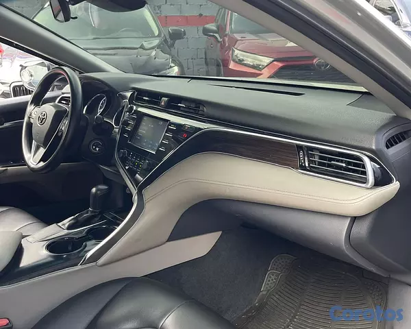 carros - TOYOTA CAMRY LE 2018 10