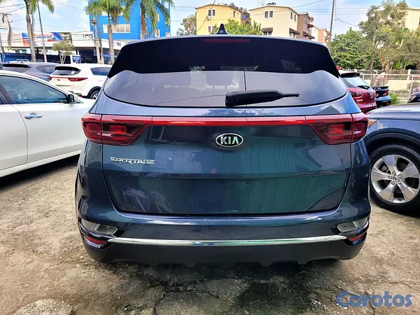 jeepetas y camionetas - Kia Sportage LX 2021 3
