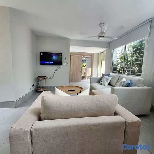 casas vacacionales y villas - Villa en Juan Dolio, de dos niveles  8