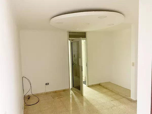 oficinas y locales comerciales - Local en bella vista  3