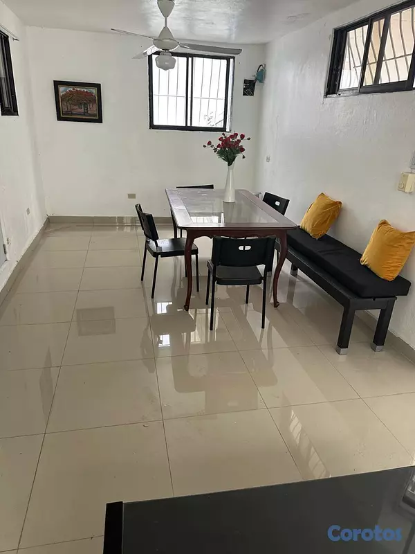 apartamentos - Apartamento de una amplio, semi amueblado, bien ve 2