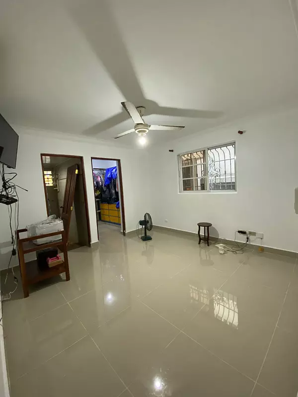 apartamentos -   Vendo Apartamento  en Los Jardines del Sur 2