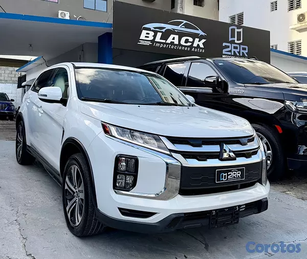 jeepetas y camionetas - Mitsubishi Outlander SE 2020 4