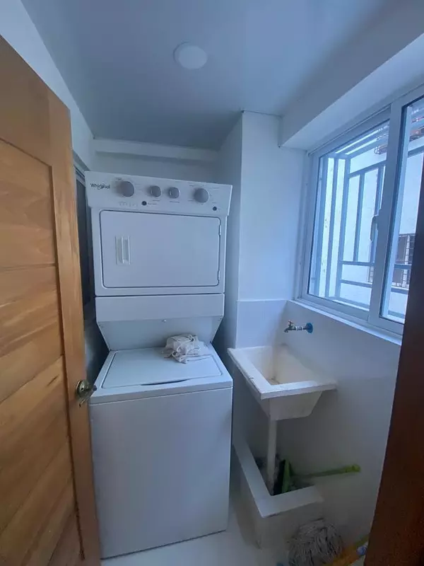 apartamentos - 🚨Apartamento en venta🚨 El cacique 3er nivel
 7