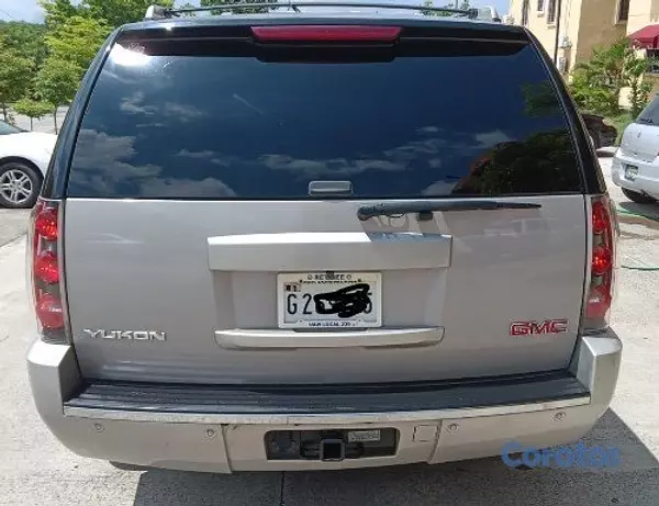jeepetas y camionetas - GMC TAHOE YUKON 2