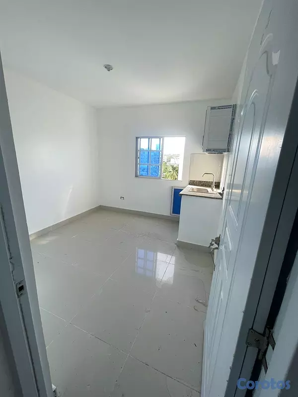 apartamentos - apartaestudio sector 30 de mayo luz incluida  2