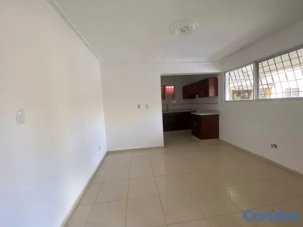apartamentos - Primer nivel de renta en Los Rieles, Santiago  2