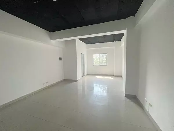 oficinas y locales comerciales - Local céntrico en Evaristo  2