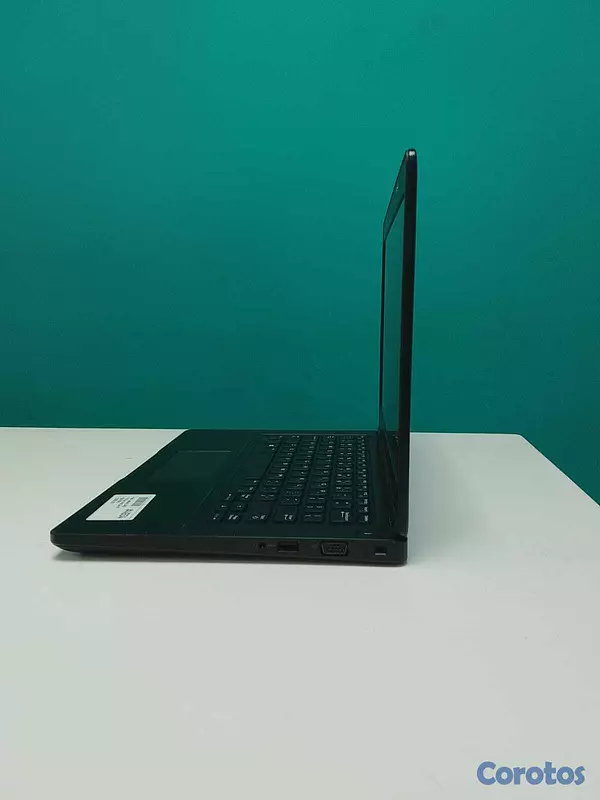 computadoras y laptops - `Laptop, Dell Latitude 5480 / 7th Gen, Intel Core  3
